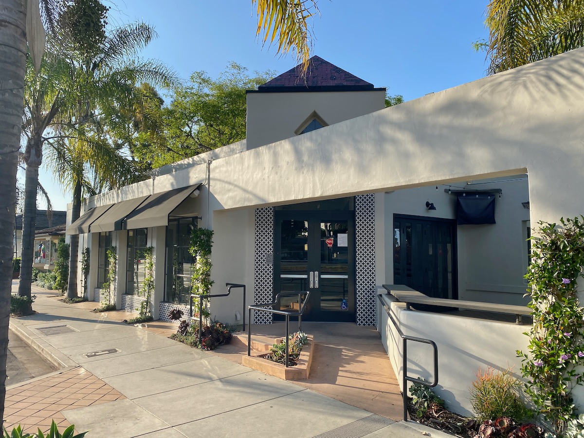 BizHawk: Business Is Heating Up for IHOP at New Location on Hollister  Avenue in Goleta, Business