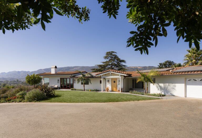 Siteline | 1980s Tudor Near the Hot Springs Trailhead