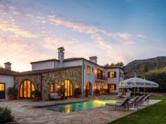 38-web-or-mls-620StoneHouseLane037.jpg